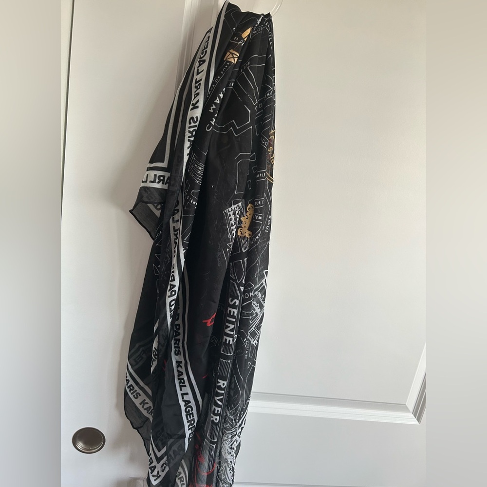 KARL LAGERFELD PARIS
Karl’s Paris Square Scarf - Picture 3 of 4